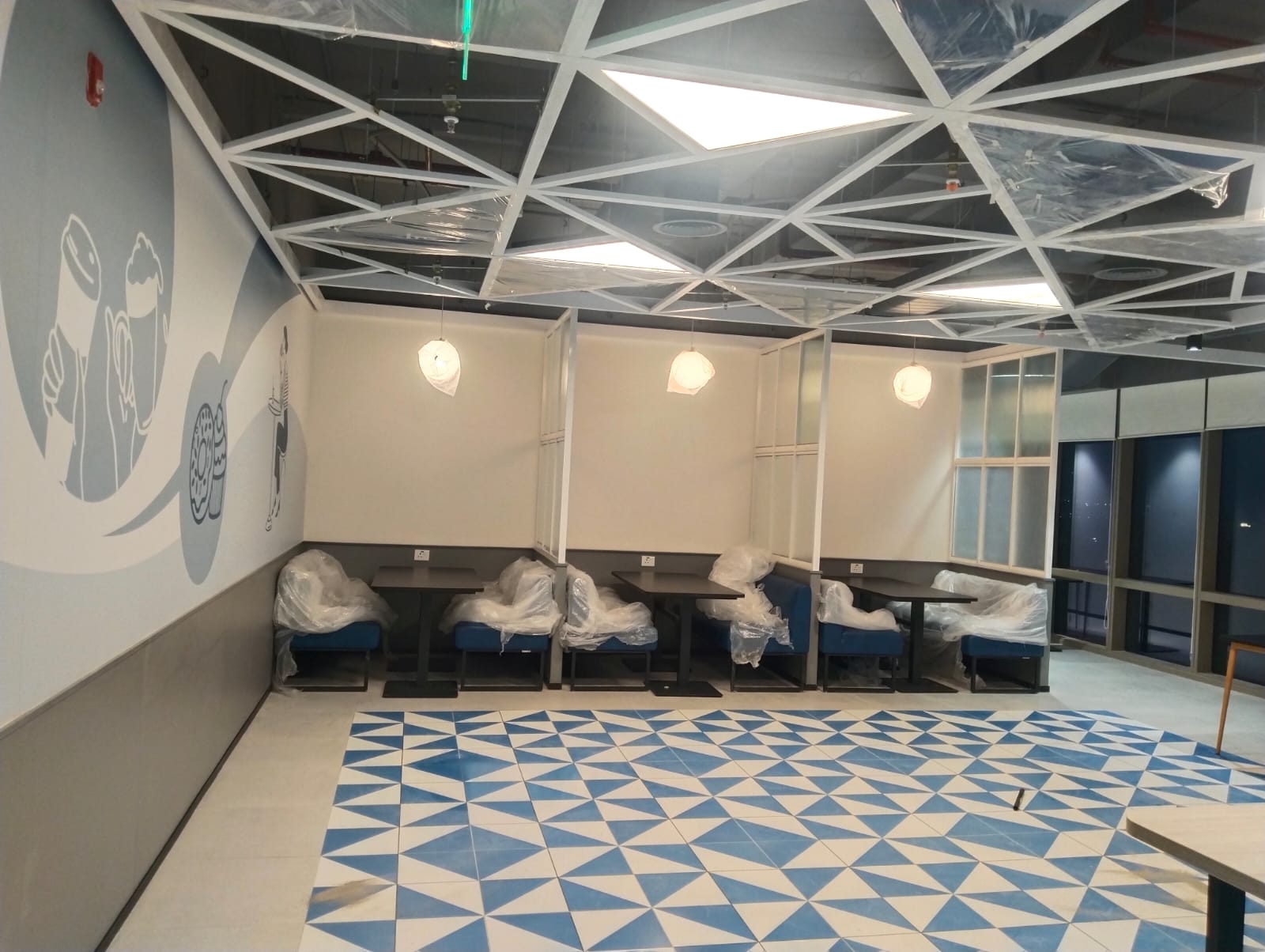 Royal Hometel Suits, Dhaisar